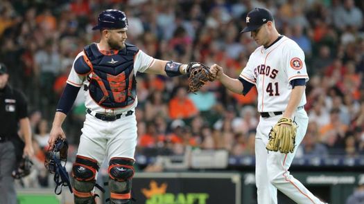 Max Stassi permite triunfo de remontada por 13-10 y barrida de Angelinos