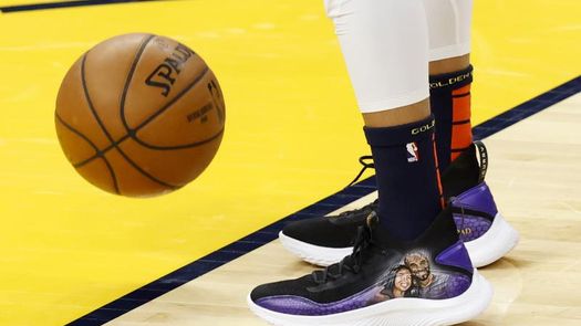 105-100. Murray y DeRozan pueden con los 32 puntos de Curry