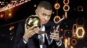 Kylian Mbappé fue galardonado como futbolista del año en los Globe Soccer Awards 2024.&nbsp;