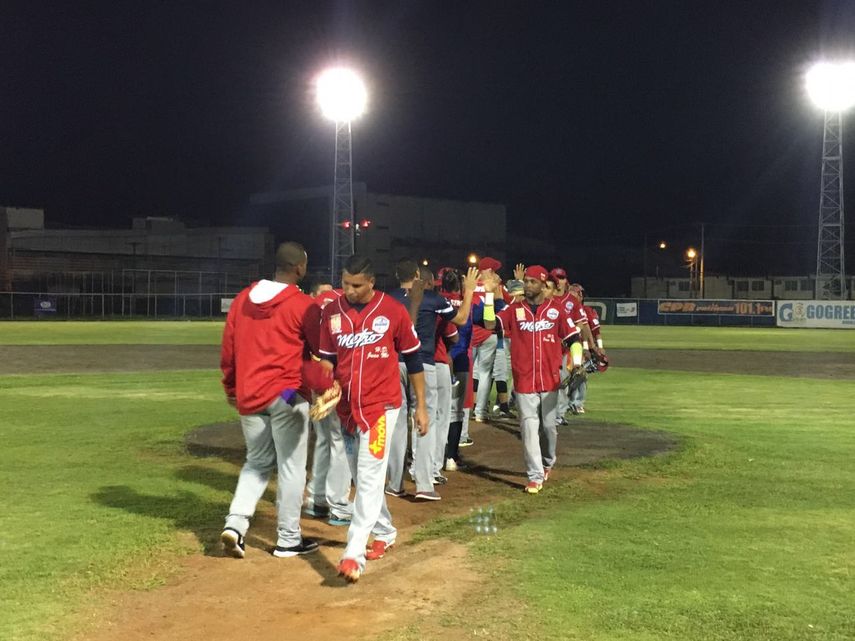 Panamá Metro cerca de barrer a Colón, y ser campeón