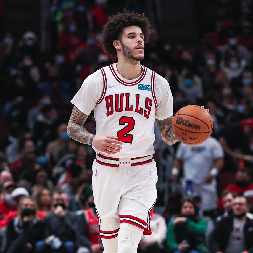 Lonzo Ball se perderá entre 6 y 8 semanas por lesión en la rodilla izquierda.