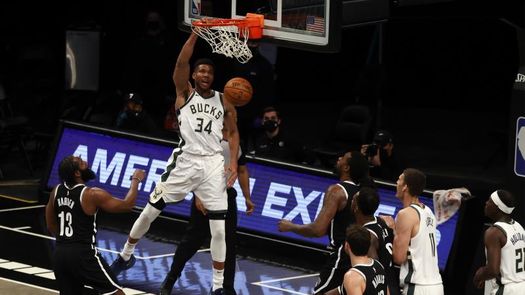 130-110. Triple-doble de Antetokounmpo no tiene respuesta de Pacers