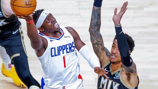 108-99. Young y Hawks cortan racha ganadora de Clippers, sin Leonard y George