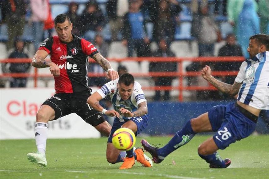 Entusiasma al argentino Milton Caraglio la competencia interna del Cruz Azul