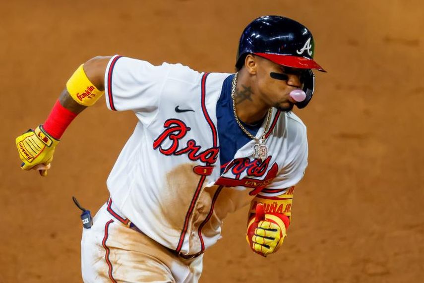 Guerrero y Acuña lideran las Mayores; Pérez y Herrera conectan dos jonrones