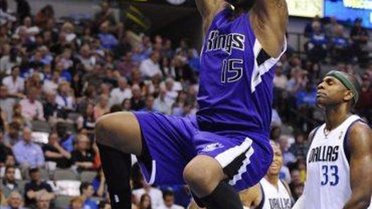 108-101. Cousins y los Kings ganaron el duelo de los perdedores a los Lakers y Bryant