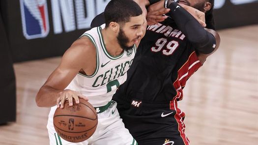 120-122. Tatum y Brown deciden triunfo con suspense de los Celtics