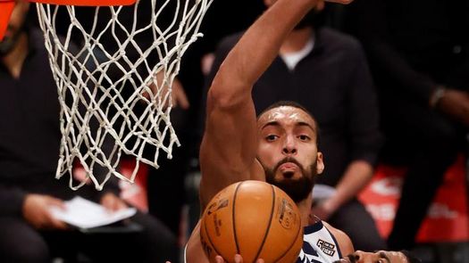 130-96. Irving lidera el ataque de los Nets