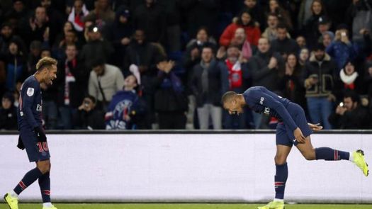 Neymar y Mbappé, titulares con el PSG en el decisivo duelo ante el Liverpool