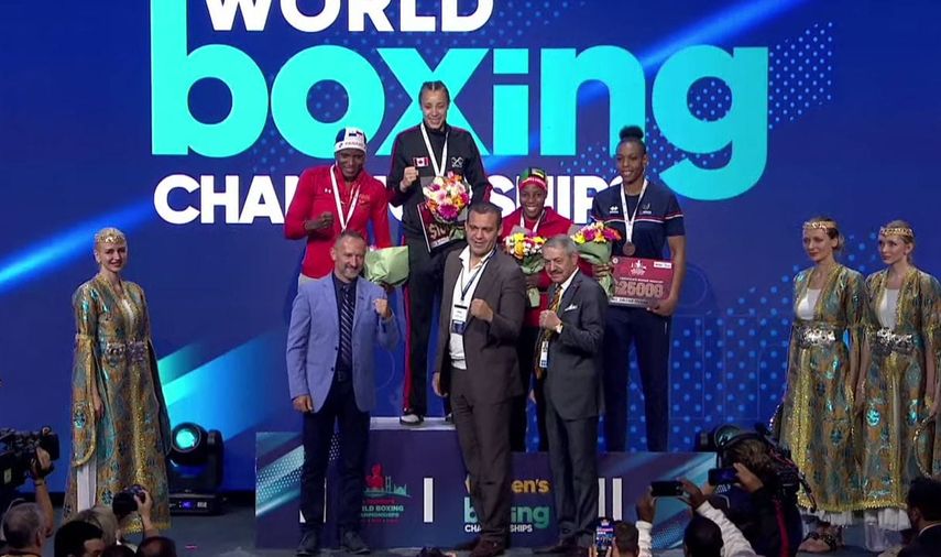 Atheyna Bylon logró la medalla de plata en el Mundial de Boxeo Femenino IBA Estambul 2022. Su segunda medalla mundial
