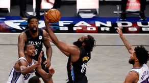 Harden encabeza lista de reservas en el Este; Gobert y Mitchell, en el Oeste