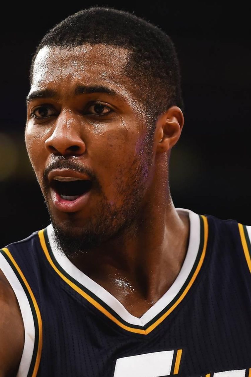 88-71. Favors logra un doble-doble en el triunfo de los Jazz