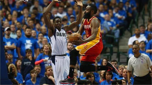 128-130. Harden y Howard logran mejores marcas y los Rockets se ponen con 3-0