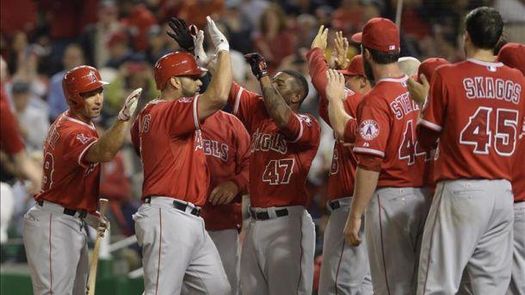 Los Angelinos firman al prospecto cubano Baldoquín