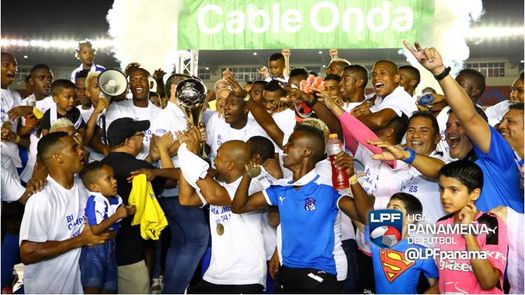 Árabe Unido es bicampeón y suma su 14to título de liga