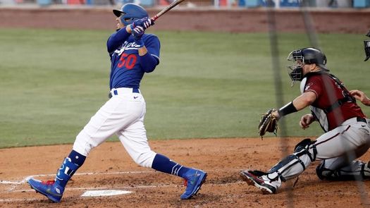 11-2. Betts iguala marca y Dodgers consiguen dividir serie con Padres