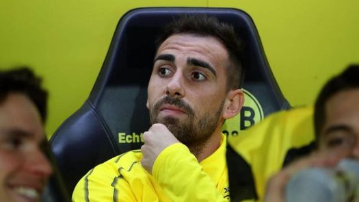 Alcácer es duda en el Dortmund por problemas musculares