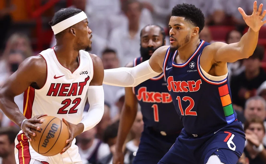 Los 76ers reciben en casa al Miami Heat esta noche para el tercer Juego de la serie de semifinales del Este. Miami está en ventaja 2 a 0 en la serie.