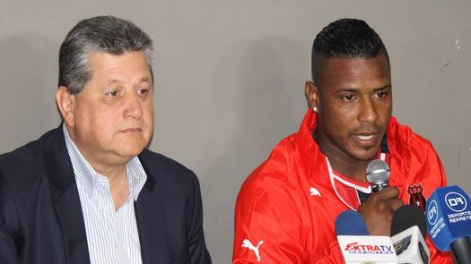 Harold Cummings presentado como nuevo refuerzo de la Liga Deportiva Alajuelense