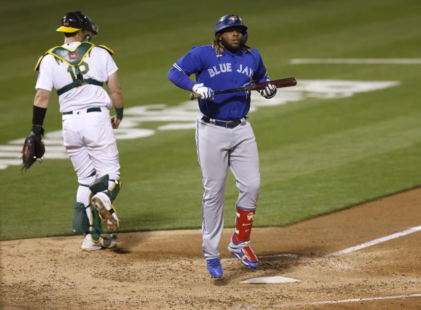 Guerrero Jr. estrena liderato; García lo sigue; Sandoval cobra venganza
