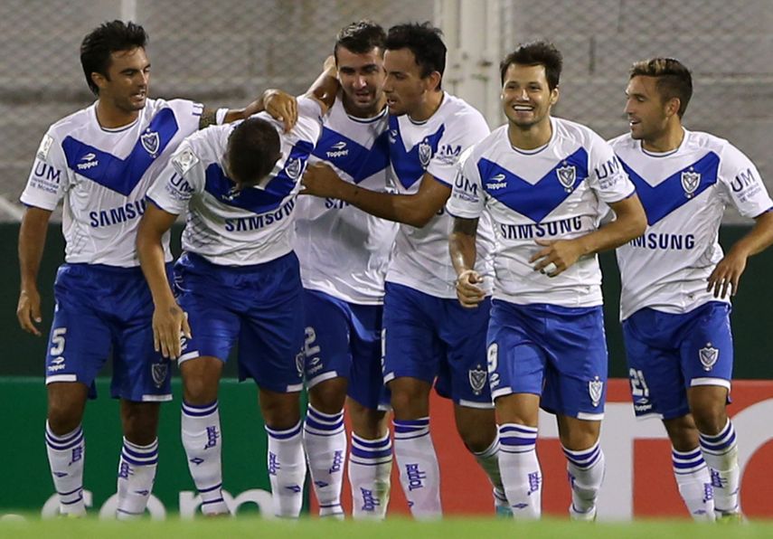 El Vélez de Heinze gana y se acerca a Boca en el cierre de la sexta jornada del fútbol en Argentina