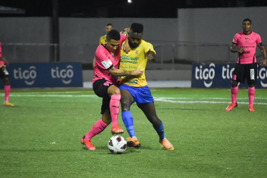 El Plaza Amador muestra su pegada de campeón en el fútbol panameño