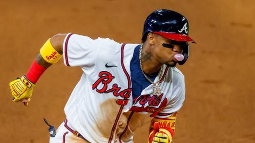 Guerrero y Acuña lideran las Mayores; Pérez y Herrera conectan dos jonrones