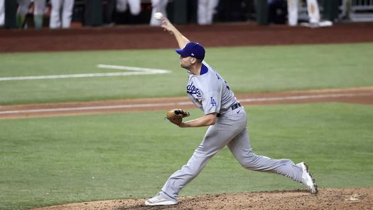 6-5. McKinstry pega un jonrón de campo en la victoria de los Dodgers sobre los Rockies