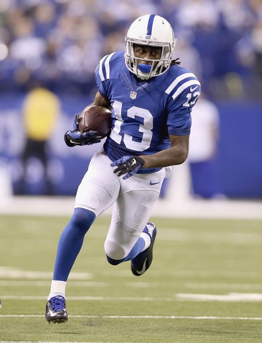 23-3. Hilton celebró el nacimiento de su hija con triunfo de los Colts