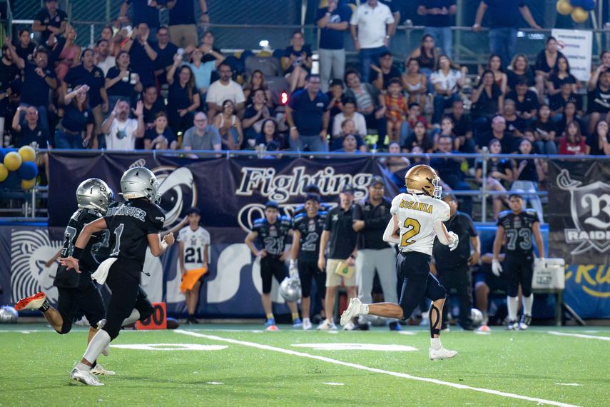 Los Fighting Owls de la AIP mejoran su récord a 4-0 tras vencer a los Brader Raiders en el Clásico de la KFL.&nbsp;