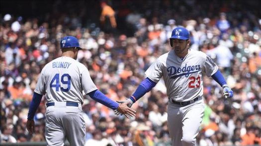 9-5. González remolca cuatro y conduce el triunfo de los Dodgers