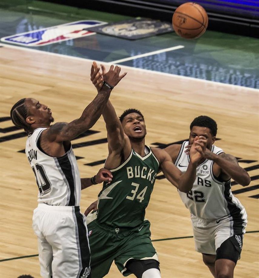 120-113. Antetokounmpo se acerca al triple-doble y los Bucks vuelven a ganar