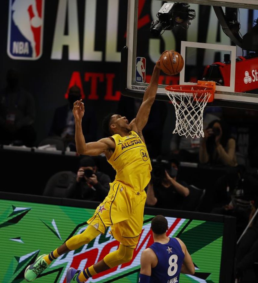 132-94.Antetokounmpo, segundo mejor anotador de Bucks