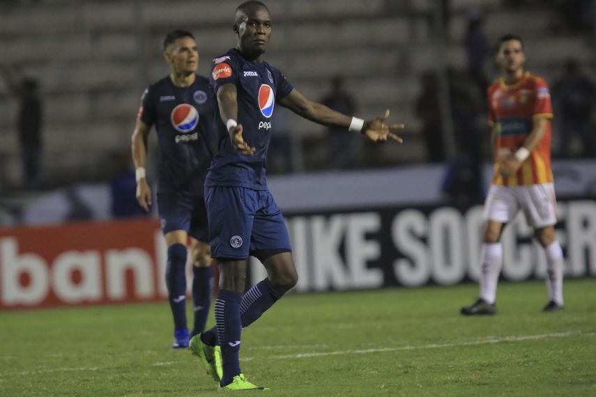 Rubilio Castillo, del Motagua, sancionado por violencia doméstica