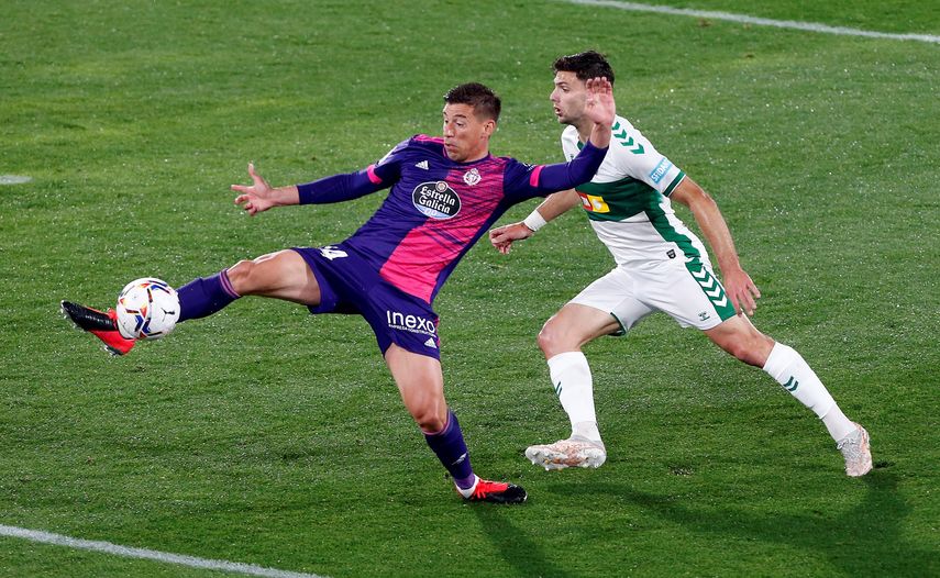 1-1.  Olaza rescata al Valladolid y hunde al Elche