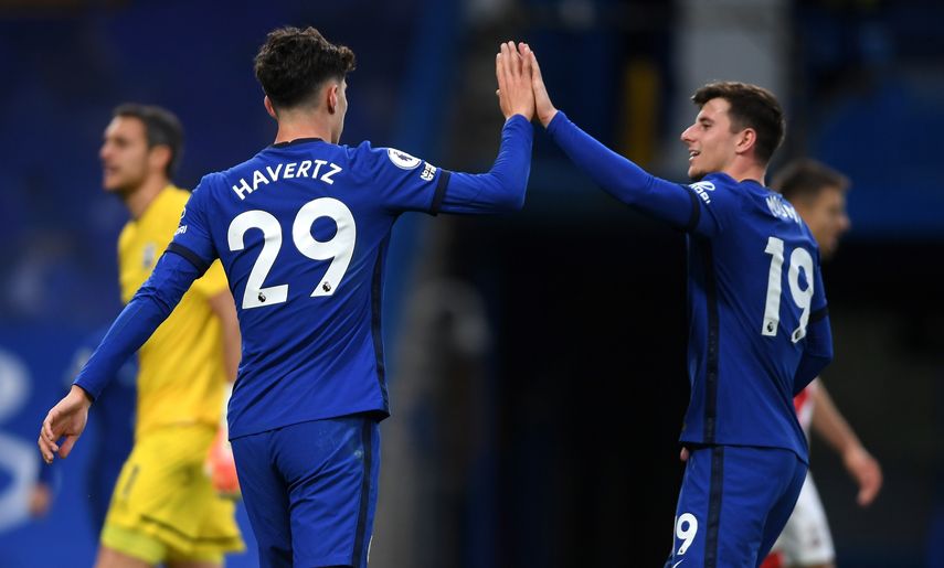 El Chelsea saca la billetera en medio de la contención