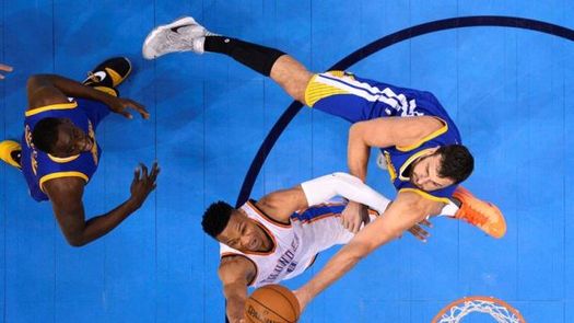 Bogut, lesionado, no jugará finales con Warriors ni Olimpiada con Australia