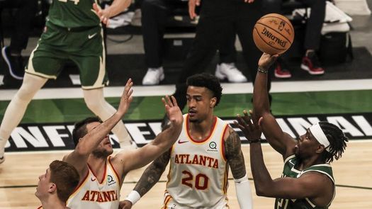 113-116: Los 48 puntos de Trae Young desarman a los Bucks de Antetokounmpo