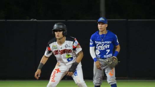 Las novenas de Los Santos y Colón jugaron sus dos primeros encuentros de esta Gran Final en Las Tablas. Ahora la disputará se traslada al Rod Carew para los siguientes tres partidos. Foto: Cortesía/Fedebeis