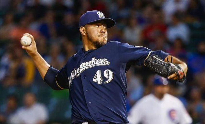 6-2. Gallardo lanza sólido y supera a los Astros