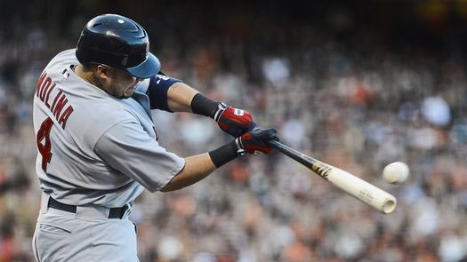 9-4. Molina pega dos jonrones contra los Filis y guía el ataque de los Cardenales