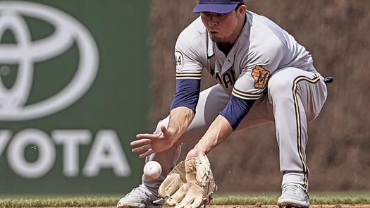 El mexicano Luis Urías realizó la Jugada de la Semana en las Grandes Ligas