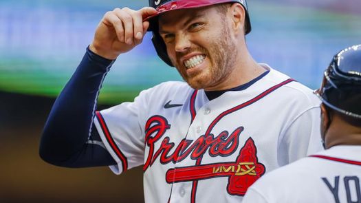 6-1. El cubano Soler y Freeman castigan a Lester y a los Cardenales