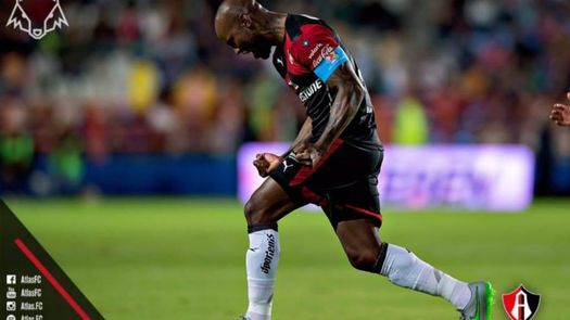 Felipe Baloy anota su primer gol con el Atlas FC