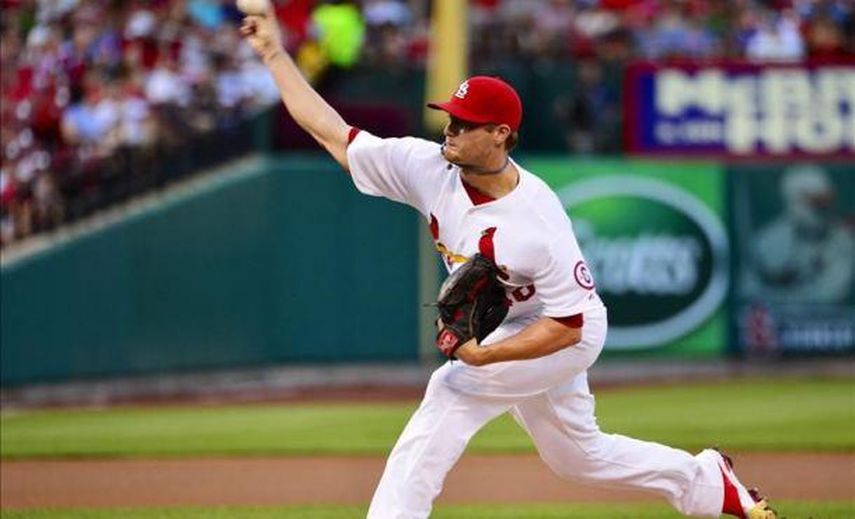 5-4. Miller ayuda a los Cardenales a consolidarse en el liderato