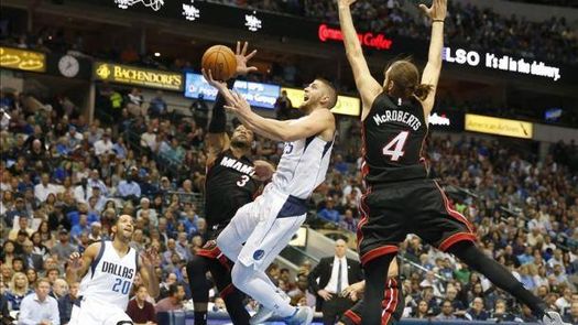 95-100. Wade protagonizó el triunfo de Heat ante Jazz