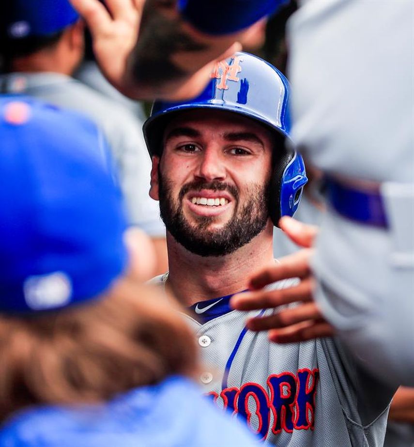 4-3. El dominicano Villar y Nido jonronean para los Mets contra los Bravos