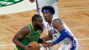 116-95. Brown y los Celtics evitan  la barrida ante los Sixers
