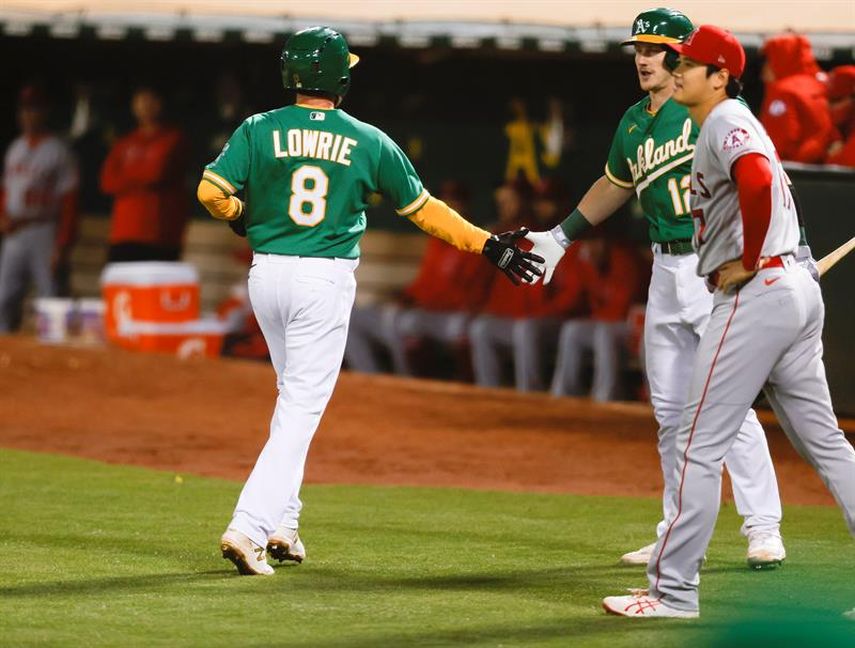3-1. Lowrie anota el desempate de los Atléticos que se imponen a los Angelinos