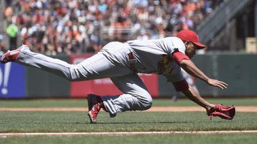 4-3. Martínez conduce desde la lomita el triunfo de los Cardenales